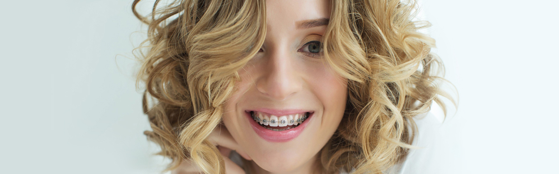 Children And Adults Can Benefit from Traditional Braces to Straighten Teeth