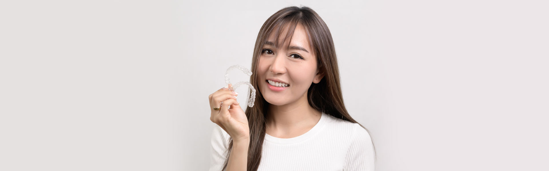 Invisalign Treatment: A Clear Solution for Straightening Teeth